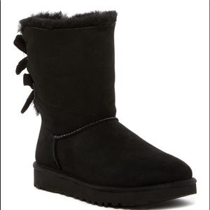 🎀 Ugg 3 bow girls boots 🎀